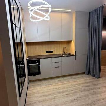 НОВА квартира студія з новим ремонтом! До Києва 7хв! Без комісії !