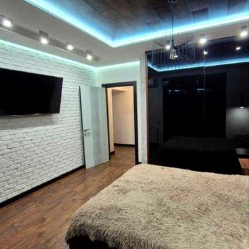 Продам 1к. кв. у центрі з дизайнерським ремонтом