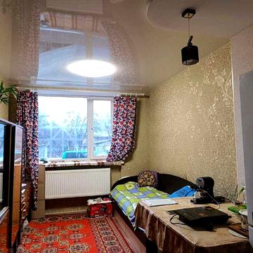 Вперше! У продажу 1-кімнатна гостинка зі своїм санвузлом