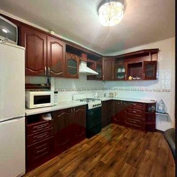 Сдам в аренду большую 2 к. квартиру на Левом берегу