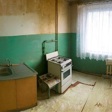 Продам 2-х кімнатну. Центр