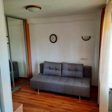 Андрія Малишка вул., 27