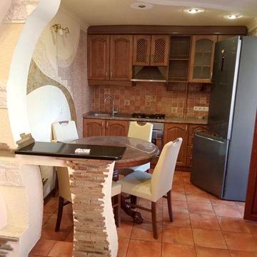 3-ти кімнатна квартира в Росвигові