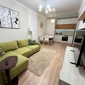 Салютна вул., 2