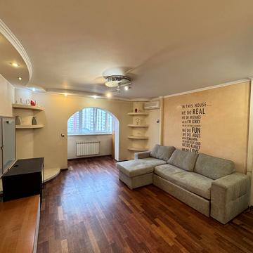 Івана Пулюя вул., 3