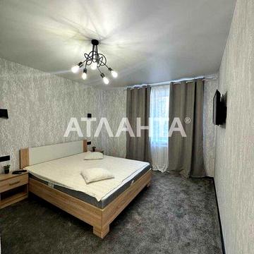 1 кімнатна квартира в цегляному будинку та ремонтом на вул.Затонского.