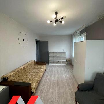 Борщагівська вул., 8