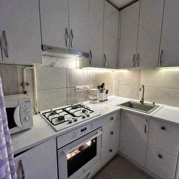 Продам 2 кімнатну квартиру на Черемушках