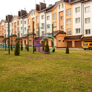 Героїв Крут вул., 6