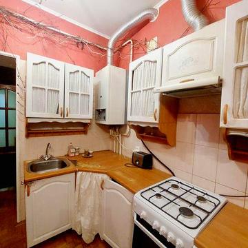 Здам в оренду трьохкімнатну квартиру.