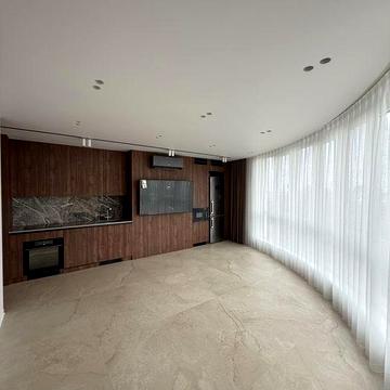 Перша здача 3 кімнатна новобудова район ТЦ Майдан