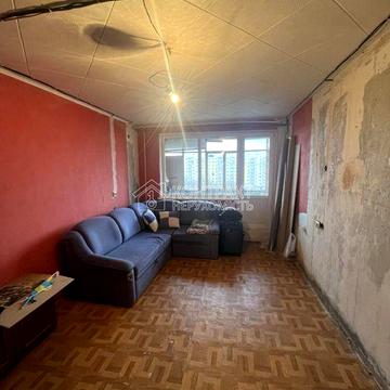 2-кімнатна квартира під ваш ремонт Зубарєва 30