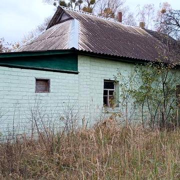 Будинок в селі Вовчок