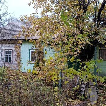 Будинок в селі Вовчок