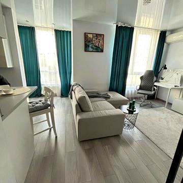 Практична вул., 4