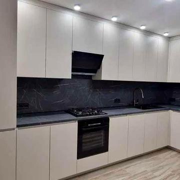 Продаж 1 км видової квартири в Пасічній