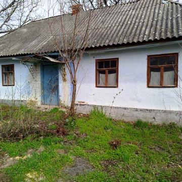Продається будинок з ділянкою в с. Юрківці Могилів-Подільського р-ну