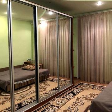 Ольжича вул., 12