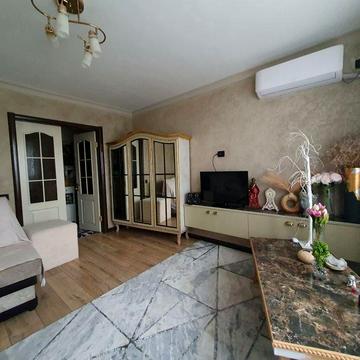 Продаж 4-кімнатної квартири