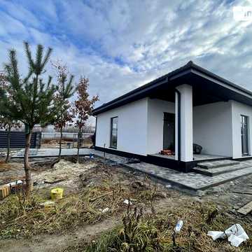 Продаж 3к Дім Мирославська