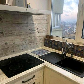 Продаж 3 кімнатної квартири в центрі міста .