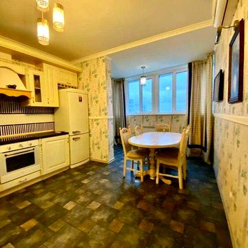 Олександри Екстер 3, оренда шикарної  2-квартири, Троєщина!