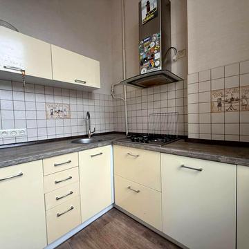 Гоголівська вул., 21