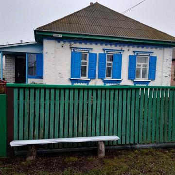 Продам цегляний будинок