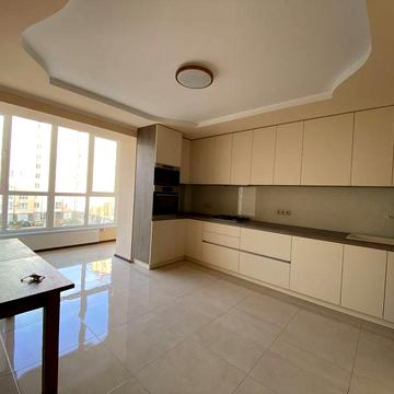 Продається простора 3-кімнатна квартира з дорогим ремонтом вул. Стуса ЖК Левада 2 Ярковиця