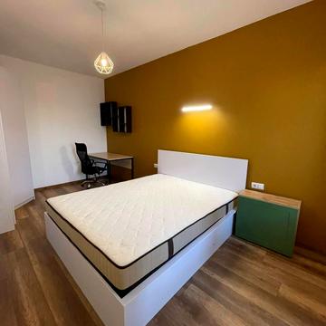 Одеська вул., 25-Б