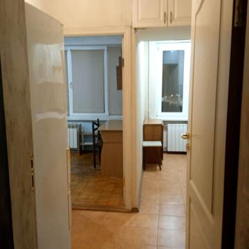 Володимира Сікевича вул., 16