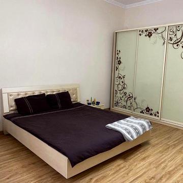 Продаж 2кн в центрі,на Ольжича - Шевченка вул.