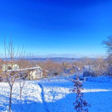 Продаж будинку Роша, м. Чернівці, 6 соток землі,