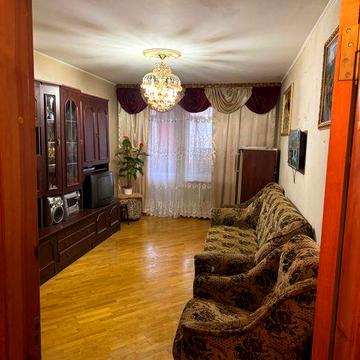 Здається в оренду трикімнатна квартира Борщагівка