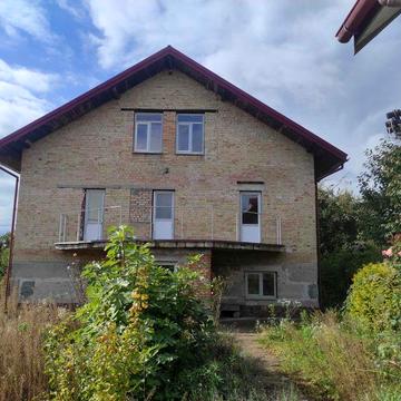 Будинок с.Солонка, 250 м.+мансарда, велика ділянка, чудова локація.