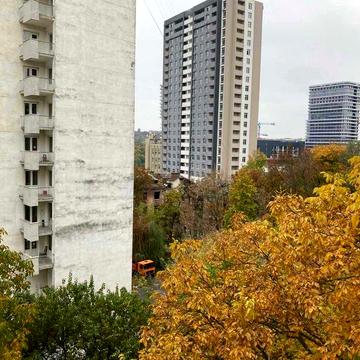 Простора 1- кімн квартира 43,4 кв м, на вул. Деміївська, 35-Б