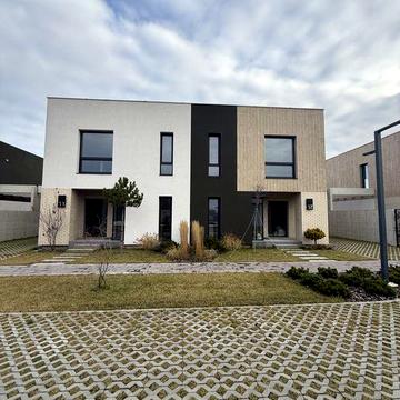 Продаж будинку преміум класу