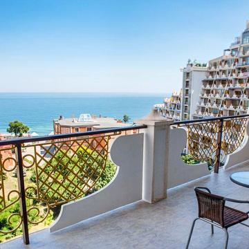 До лета "Хайтек" Своя 3комн, жк Аркадийский дворец