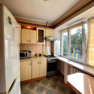 Новогоспітальна вул. (Щорса пров.), 5