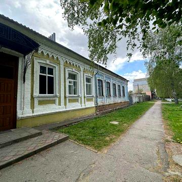 Продаж 1/2 будинку.Ромни. Центр.Червона лінія. 120 м.кв.