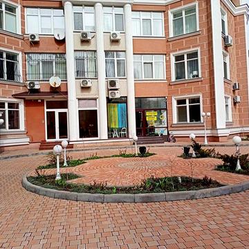 3х ком с кухней 30м.кв. в ЖК Каркашадзе на Французском бул. ЖК Каркашадзе