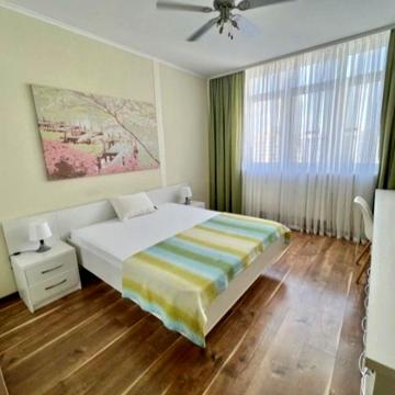 Воскресенська вул., 12-А