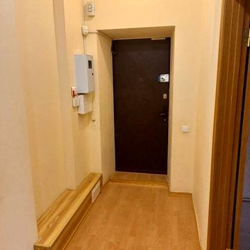 Здам 2-х кім. квартиру без меблів. м. Палац Україна 3 хв. пішки.