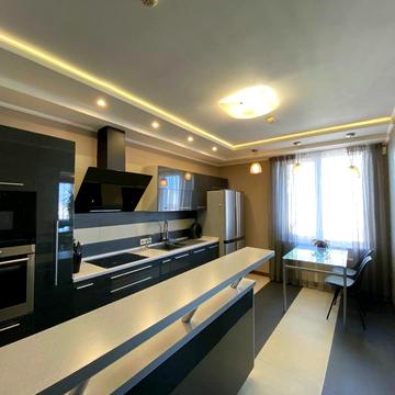 Дніпровська набережна вул., 1-А