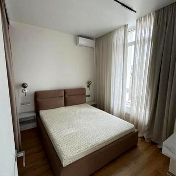 Жилянська вул., 68