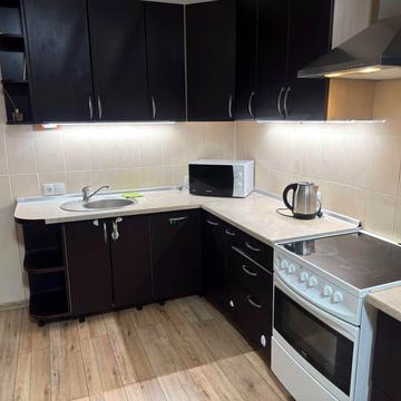 Валерія Лобановського просп. (Червонозоряний), 4-Г