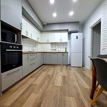 Львівська вул., 15