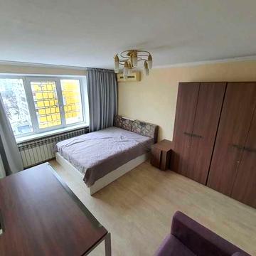 Оренда двокімнатної квартири ,  вул. Менахем-Мендл Шнеєрсона 3