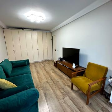 Євгена Коновальця вул. (Щорса), 37