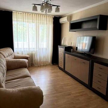 Сдаётся 2х комнатная квартира на просп. Героев, 12